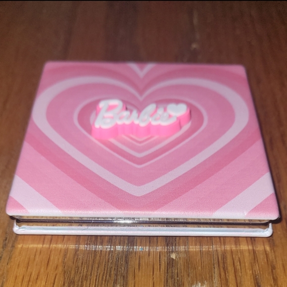 Barbie Compact Mirror - Picture 7 of 9